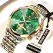 Montre verte et or pour homme, avec bracelet en métal bicolore.