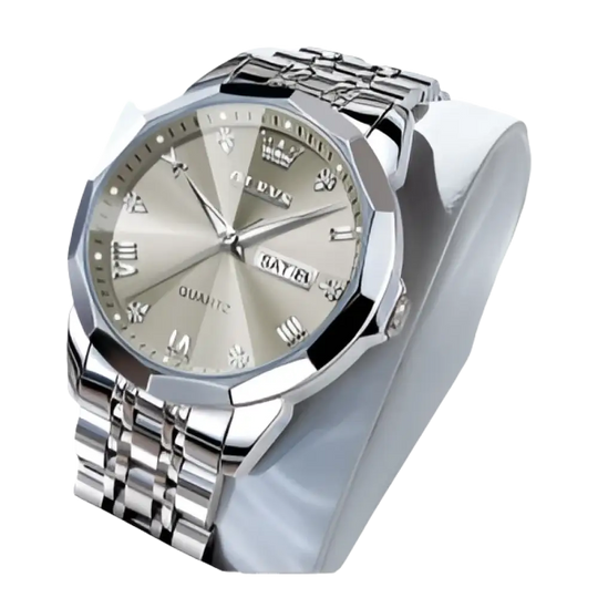 Montre à quartz pour homme, de couleur argentée, avec affichage de la date et index en chiffres romains.