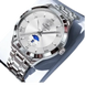 Montre pour homme en acier inoxydable de couleur argentée avec cadran blanc et affichage des phases de lune.