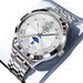 Montre-bracelet pour homme, de couleur argentée, avec bracelet en métal, cadran blanc, index en chiffres romains et complication de phase de lune.