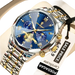 Montre pour homme en acier inoxydable bicolore avec un cadran bleu, des accents dorés et plusieurs cadrans auxiliaires.