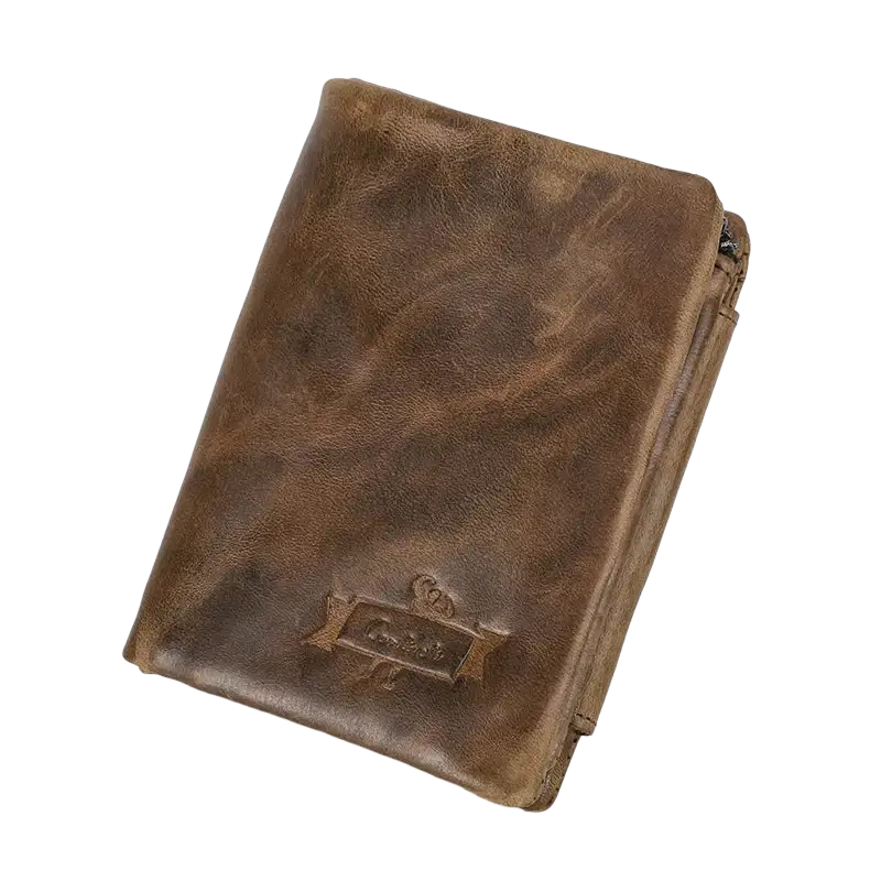 Portefeuille bifold en cuir marron avec une finition texturée.