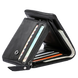 Portefeuille bifold en cuir noir avec plusieurs fentes pour cartes, une pochette à monnaie zippée et une fermeture à bouton-pression.