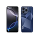 Un smartphone bleu avec un dos à motifs et plusieurs caméras.